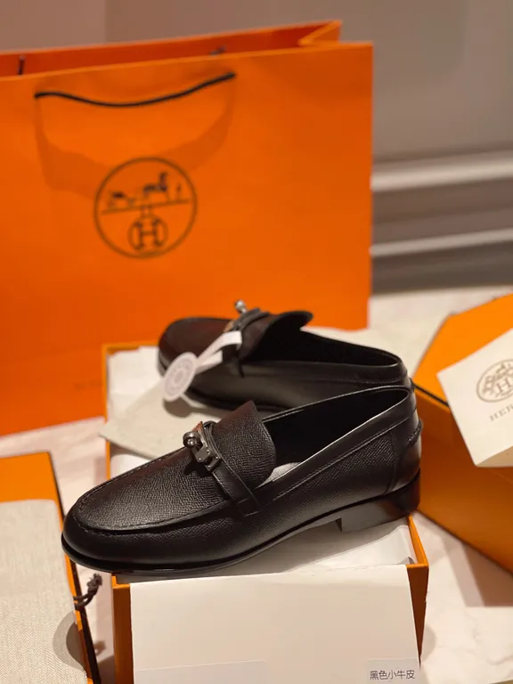 Hermes Shoe 